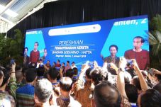 Pakai Kaos Oblong, Jokowi...