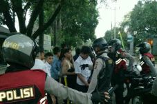 Buru Pembunuh Yudi Saputra,...