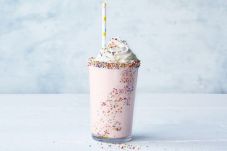 Rasakan Segarnya Milkshake...