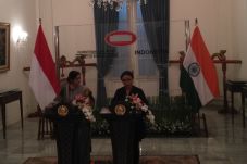 India: Negara Seharusnya...