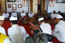 Pasangan Mantra-Sudikerta...