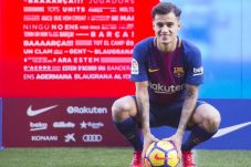 Coutinho Pergi, Liverpool...