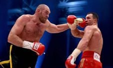 Tyson Fury Kembali Ajukan...