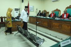 Ridwan Mukti dan Istri...