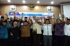 15 Paslon Pilkada Jateng...
