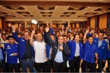 Kerahkan 200 Ribu Kader,...