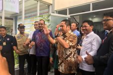 Zaki dan Arief Jalani...