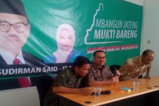 Sudirman Said: Telinga...