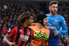 Babak Pertama : Arsenal...