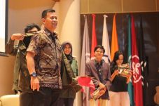 Unhan: Ekspedisi Batas...