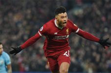 Jadi MoTM, Oxlade-Chamberlain...