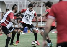Siasat Bali United Hadapi...