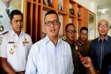 Bupati Bintan Instruksikan...