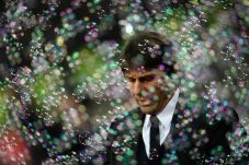 Conte Pelit Bicara Soal...