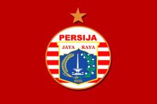 Persija Daftarkan 31...