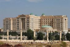 Sambut Valentine, Ritz-Carlton...
