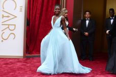 Lupita Nyongo Tonjolkan...