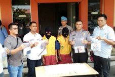 Polisi Bekuk Pelaku...