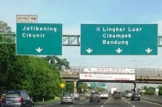 Macet Jakarta-Bandung...
