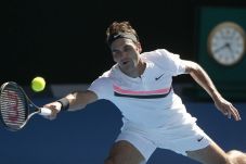 Federer Jumpa Tomas...