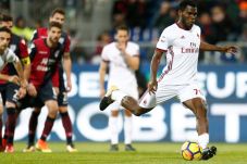 Raih Tiga Angka, Milan...