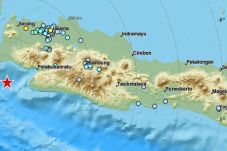 Jakarta Goyang, Tercatat...