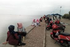 Pantai Gope Daya Tarik...
