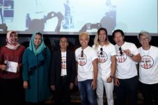 J-Rocks Hadir dengan...