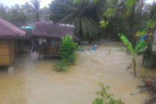 Banjir di Lebak dan...
