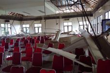 Dampak Gempa Lebak,...