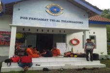 Rusak Mesin, 35 ABK...