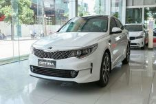 Kia Terjunkan Sedan...