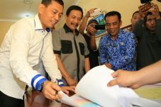 Ikut Pilgub Sumut, Bupati...