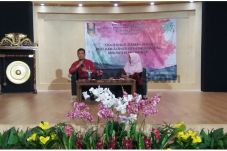 Lulus Kuliah, Mahasiswa...