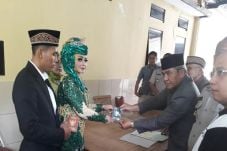 Ricuh, Ijab Kabul Terpaksa...