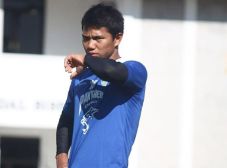 Persib Tersingkir, Jupe...