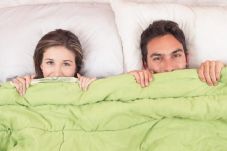 5 Sensasi Posisi Bercinta...