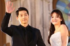 Song Joong Ki dan Song...