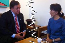Diplomat AS Sebut Aung...