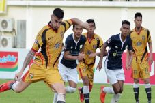 Bungkam Barito, Mitra...