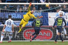 Diimbangi SPAL, Inter...
