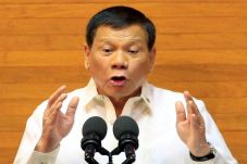 Duterte Nasihati Suu...