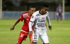 Bali United Juara Grup...