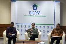 Kucurkan USD2,3 Miliar,...