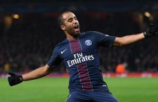 Lucas Moura Selangkah...