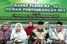 Rapat Pleno Dewan Pertimbangan...