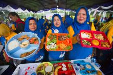 Danone dan Yasmina Foundation...