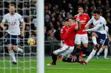 Babak I: Tottenham di...