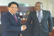 Senegal Ingin Impor...