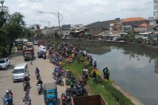 Diduga Sopir Mengantuk,...